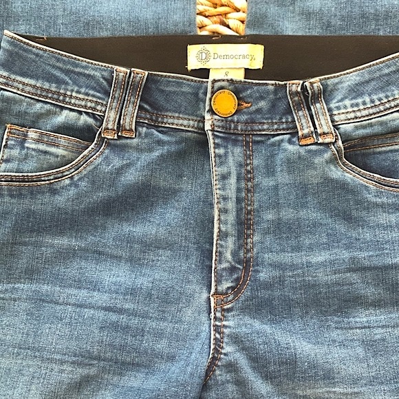 Democracy Frayed Hem Distressed Crop Jean - Picture 9 of 13